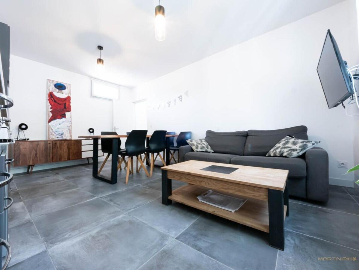Appartements Privés - Espace coliving - Piscine - Housity