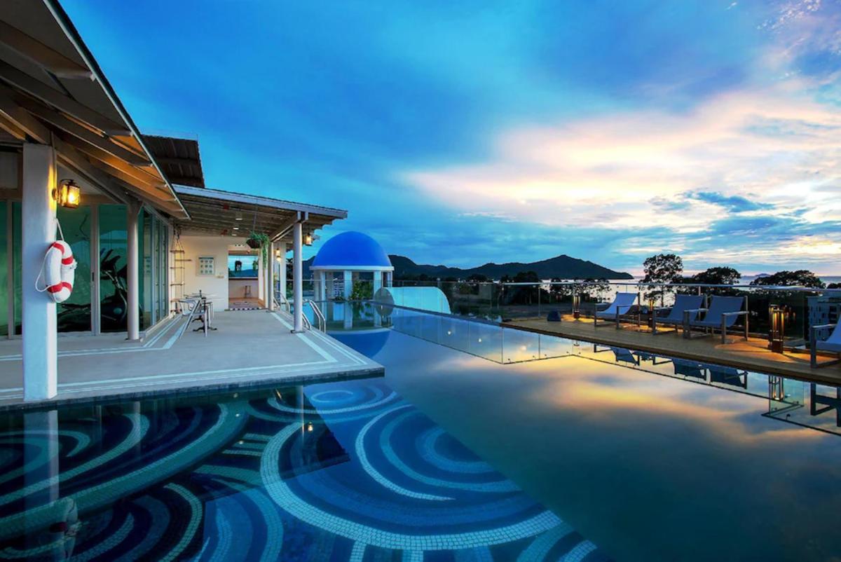 Costa Village Jacuzzi Bangsaray - Housity