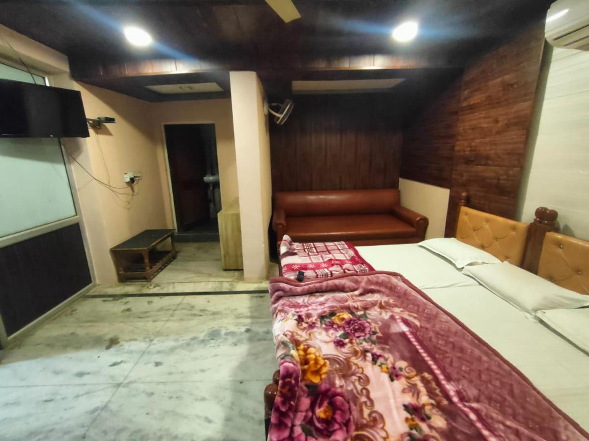 Shubhadra Guest House - Housity