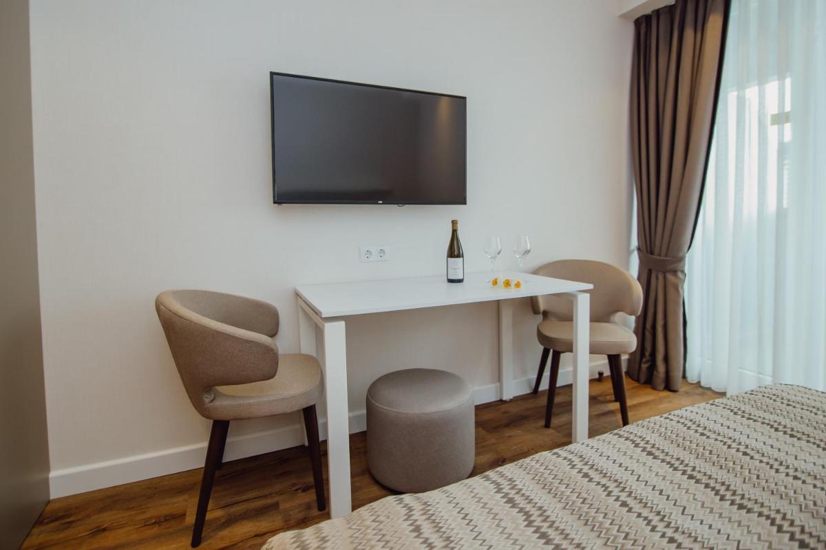 Sunshine Apartments Batumi - Housity