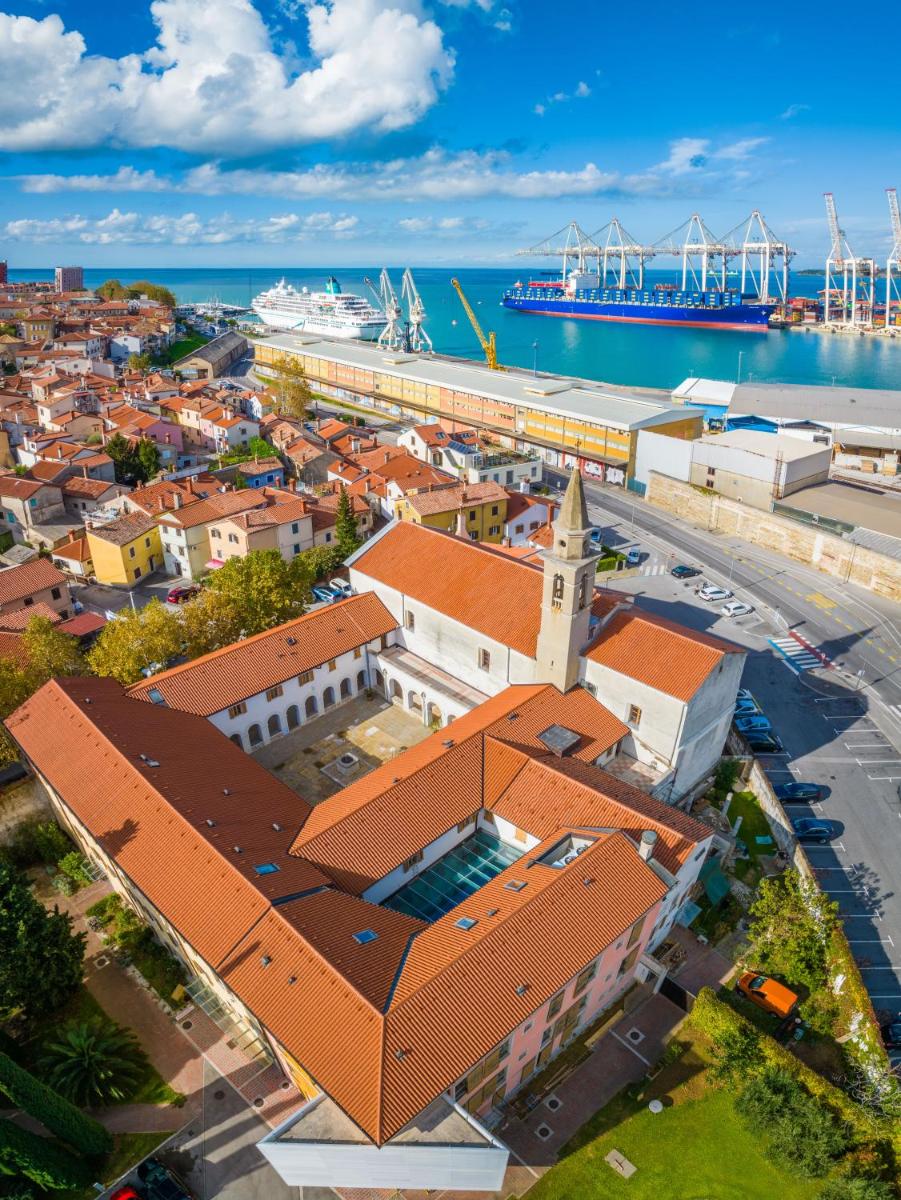 Hostel Sveta Ana - Housity