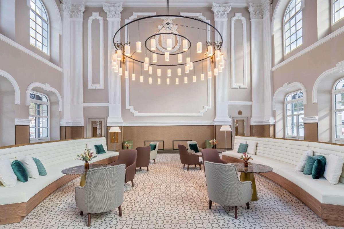 Zona de estar de Canfranc Estación, a Royal Hideaway Hotel - Gran Lujo