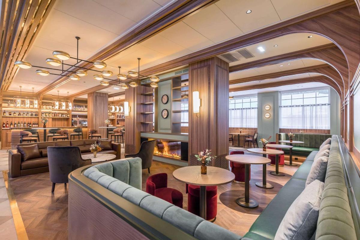 Zona de estar de Canfranc Estación, a Royal Hideaway Hotel - Gran Lujo