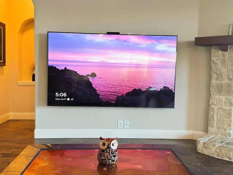 Luxurious 4br 3 baths office game room - 85 inch TV - Close to fishing boating and outdoors activities - Housity