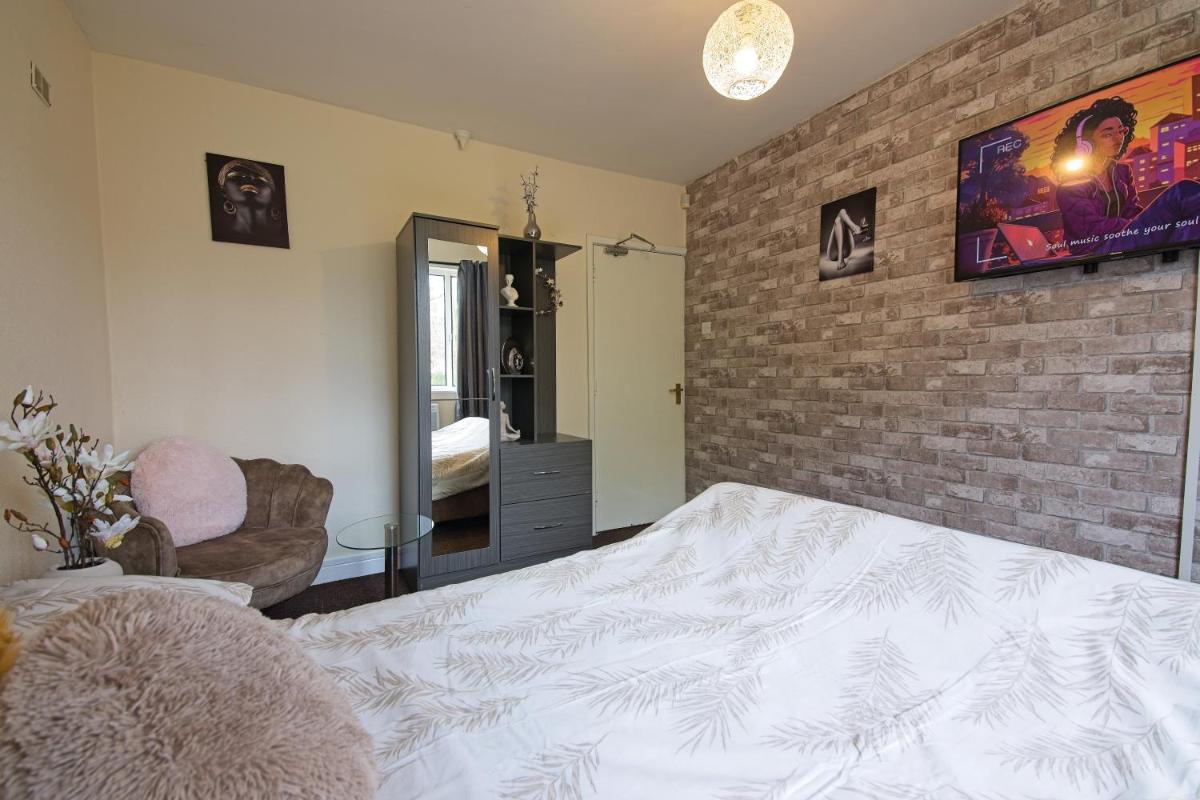 Stylish 1-Bed Apartment - Housity