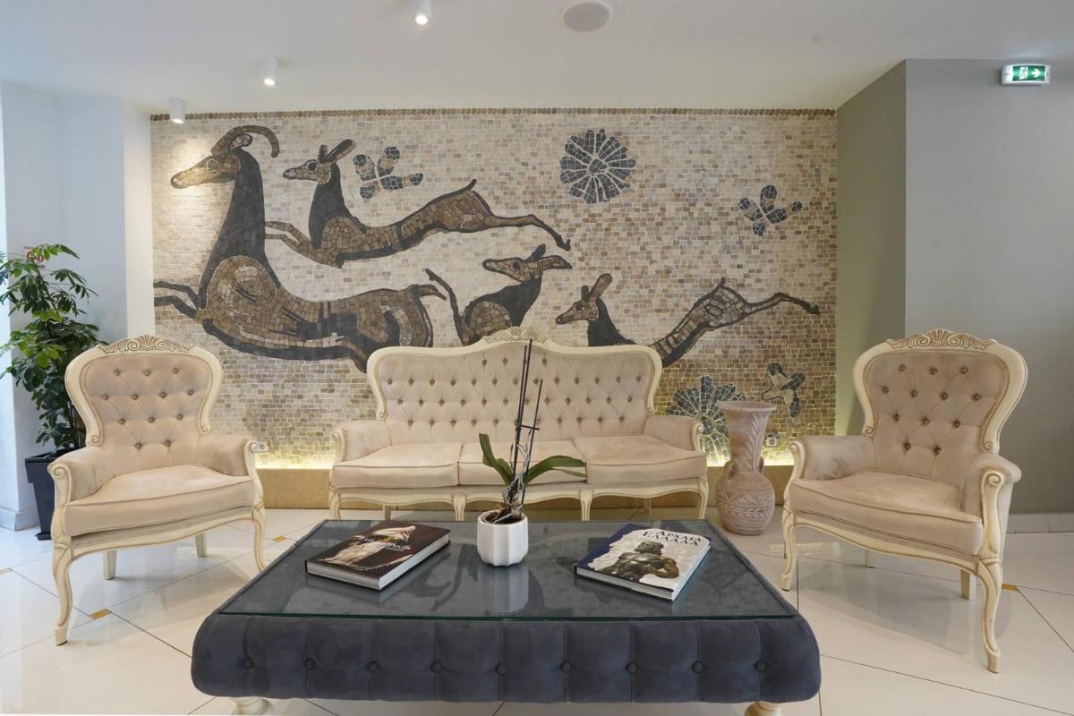 Acropolian Spirit Boutique Hotel - Housity