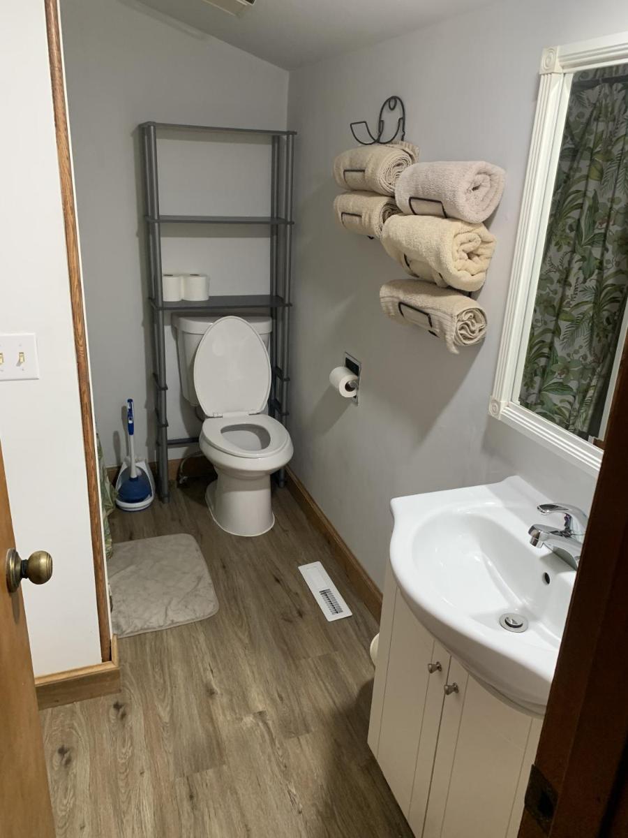 Cozy Home Lake Huron with Loft 2 Bedroom 1 Bathroom - Housity