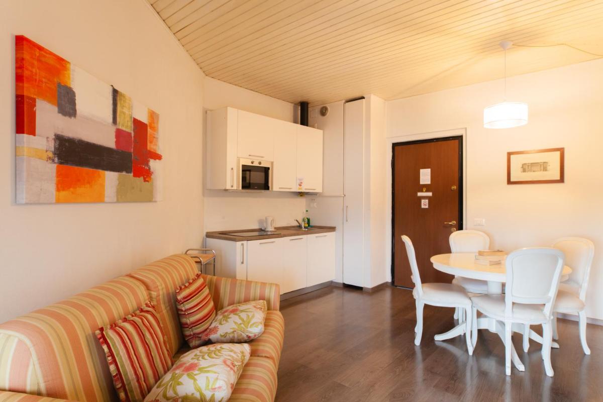 Milanese Flat - Via Vigevano - Housity