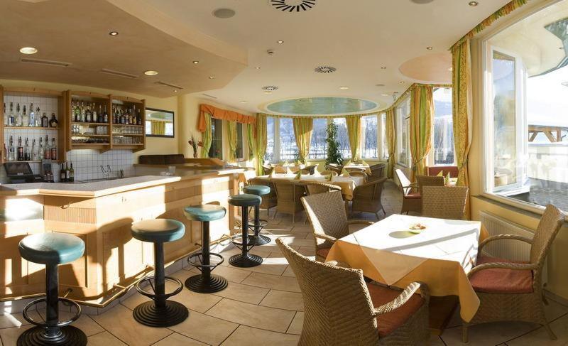 Hotel Vomperhof - Housity