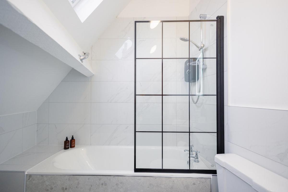 Weavers Guesthouse by Weavers of Haworth - Housity