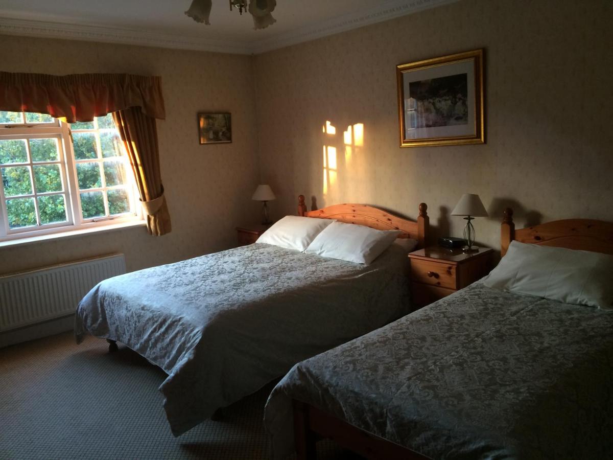 Half Moon Hotel - Housity