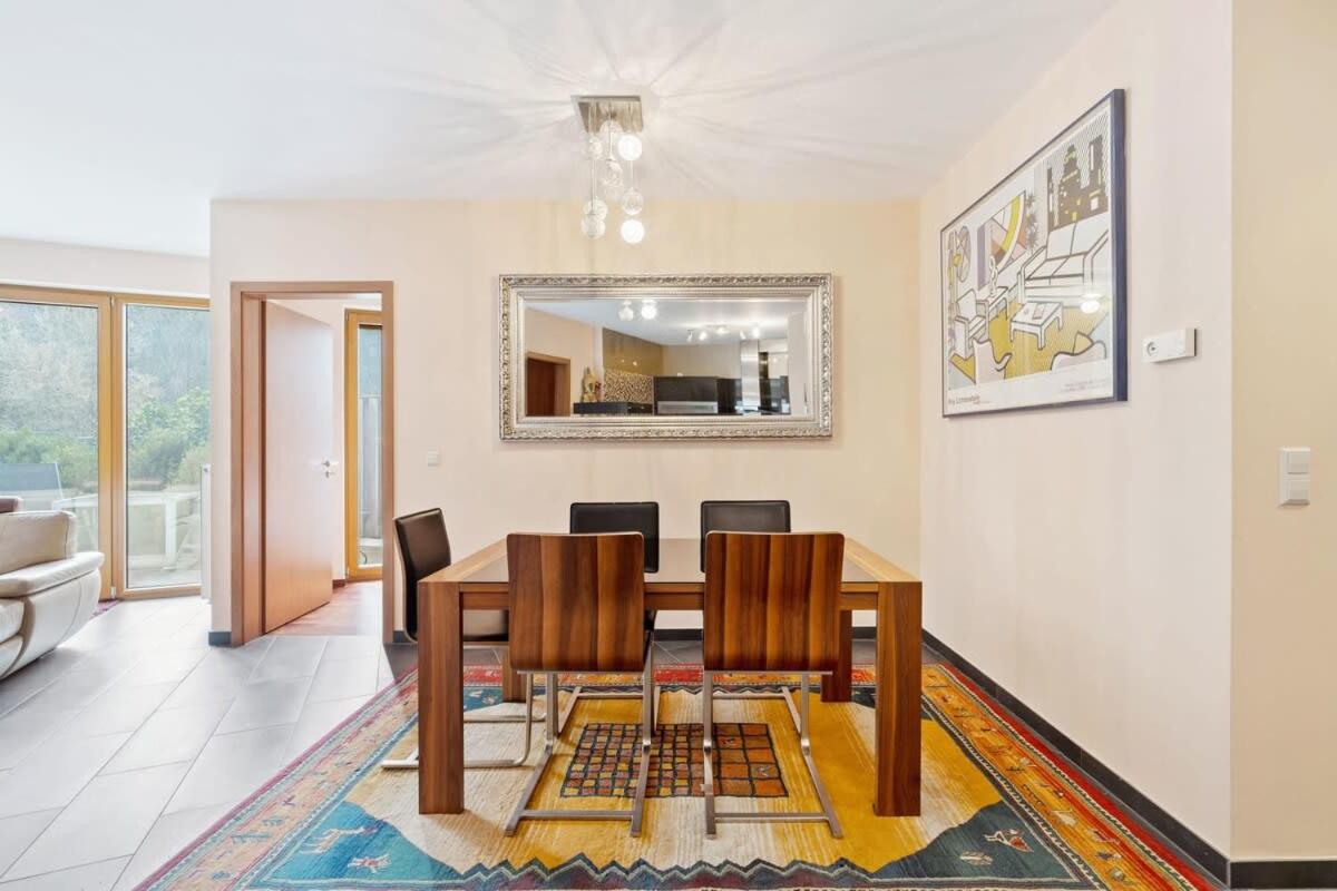 Stylish 2-Bed Gem, Nature & Comfort - Housity