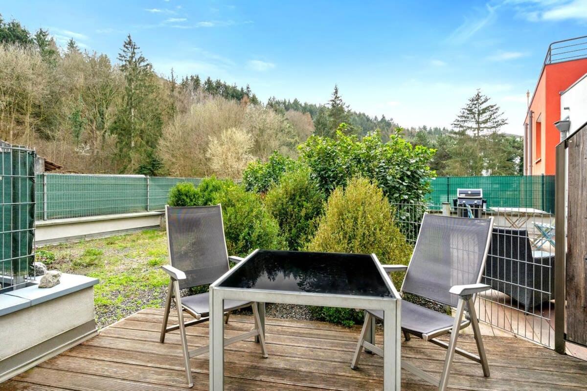 Stylish 2-Bed Gem, Nature & Comfort - Housity