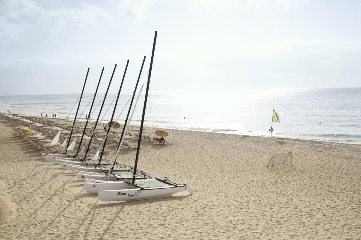 Playa de o cerca de este resort