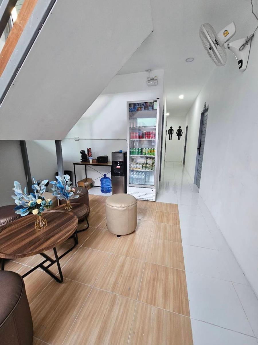 Tiger House Hostel Koh Tao - Housity