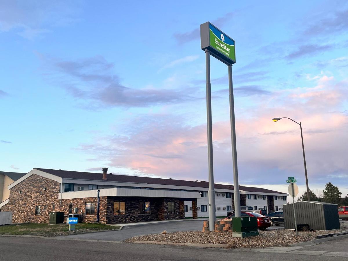 SureStay by Best Western Glendive Yellowstone River - Housity