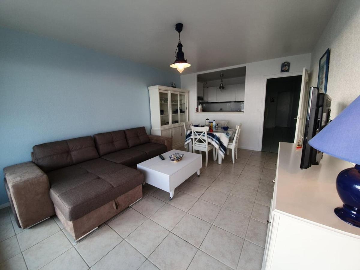 Appartement rénové 3 pièces, 6 couchages avec balcon, TV et parking sécurisé - Saint-Jean-de-Monts - FR-1-224C-291 - Housity