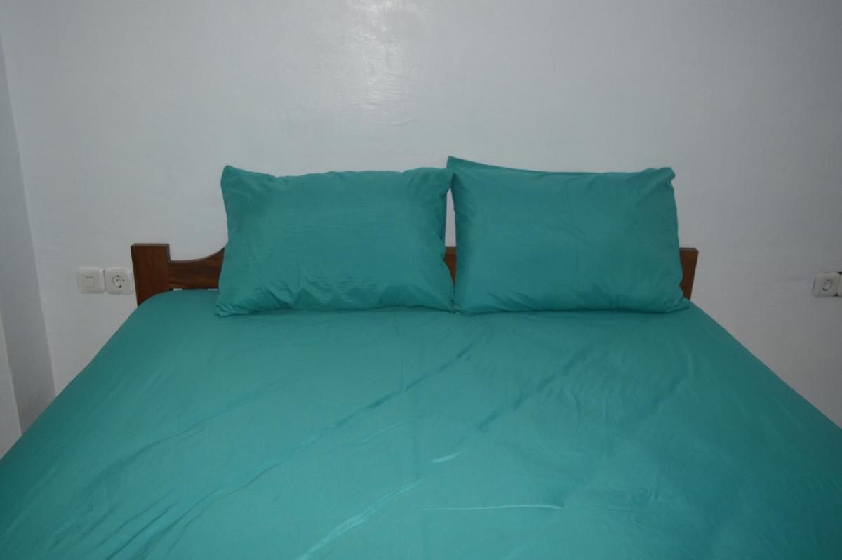 Mahoni Guest House Labuan Bajo - Housity