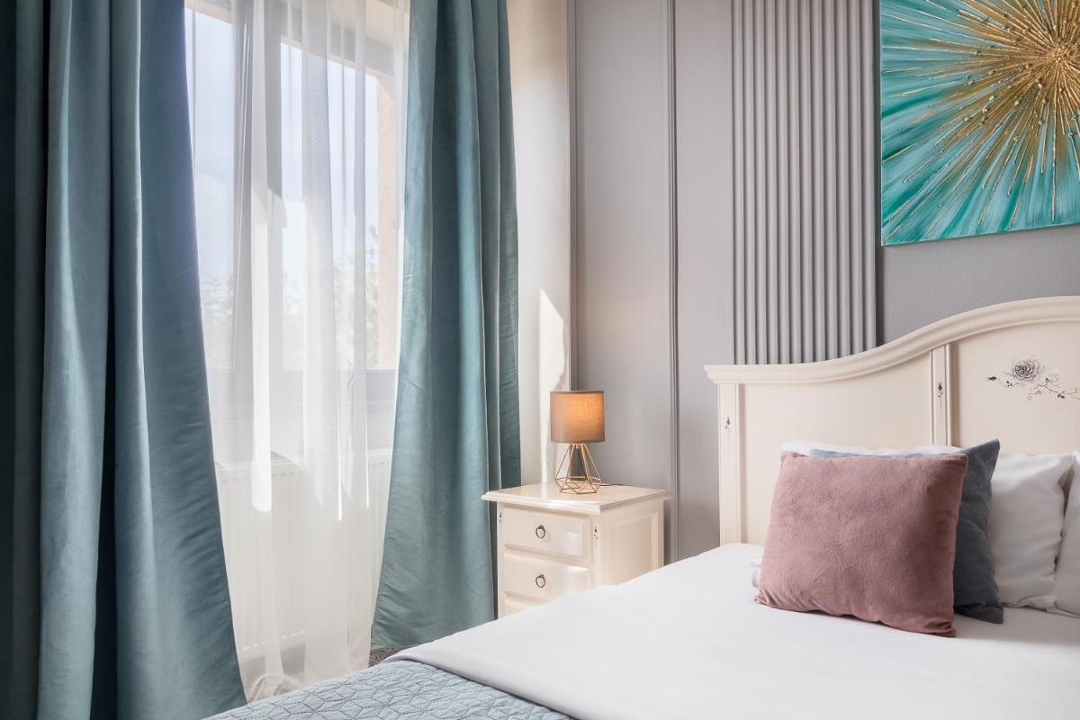 Moonlight Central Apartments - Housity