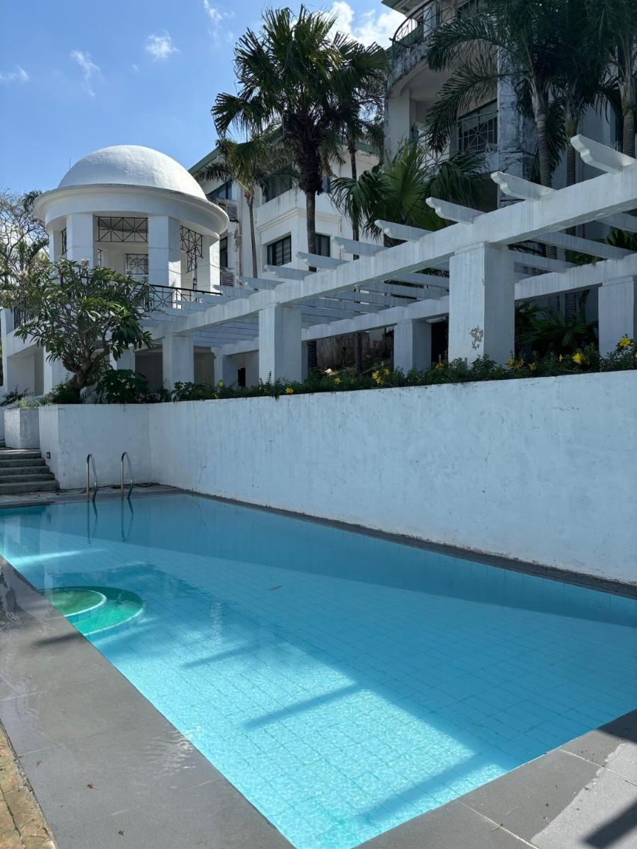 De Leon Staycation at Vista de Loro - Housity