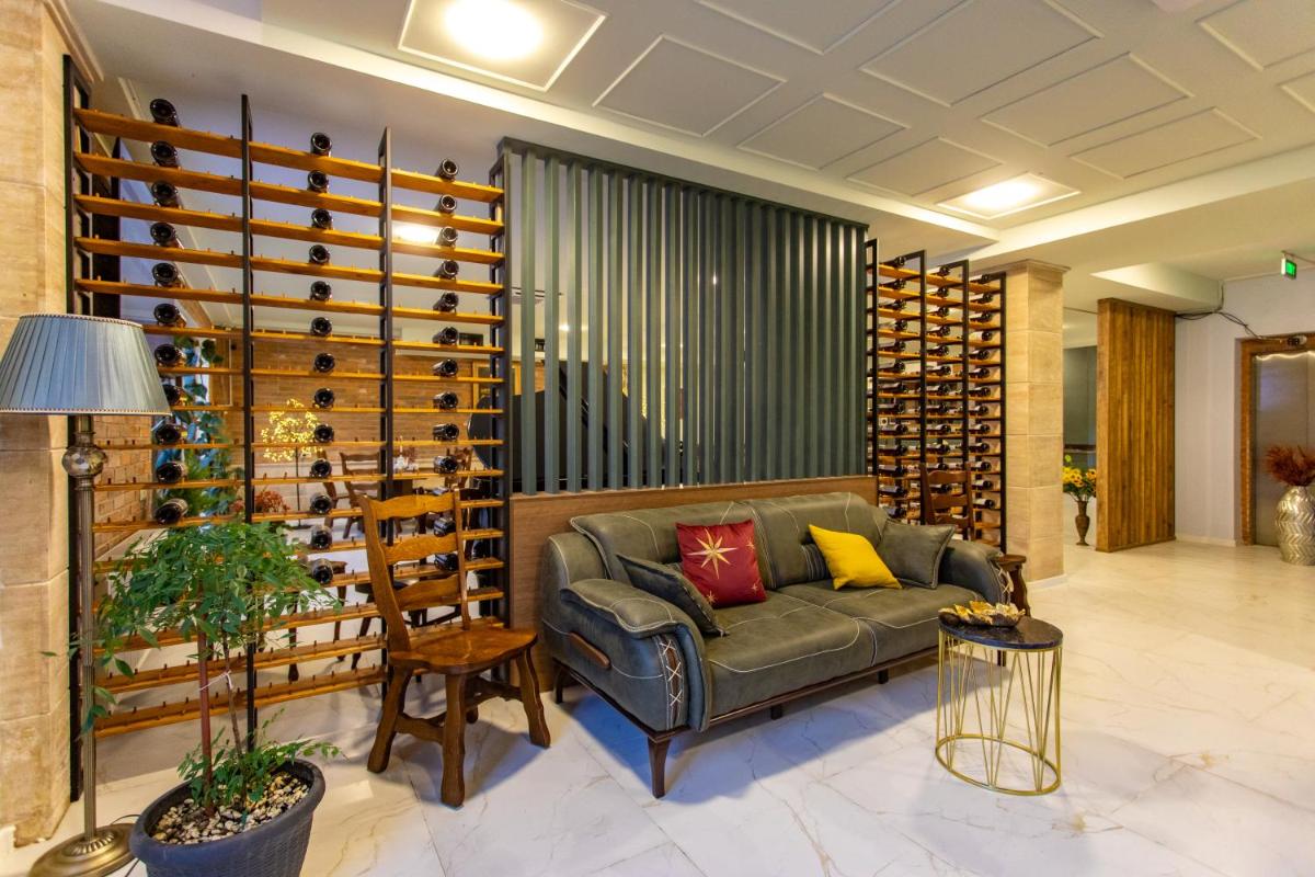 Lileo Hotel - Housity