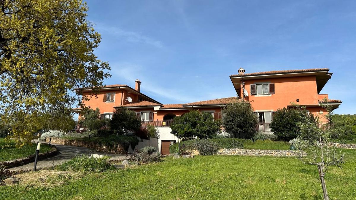 B&B Bee - Housity