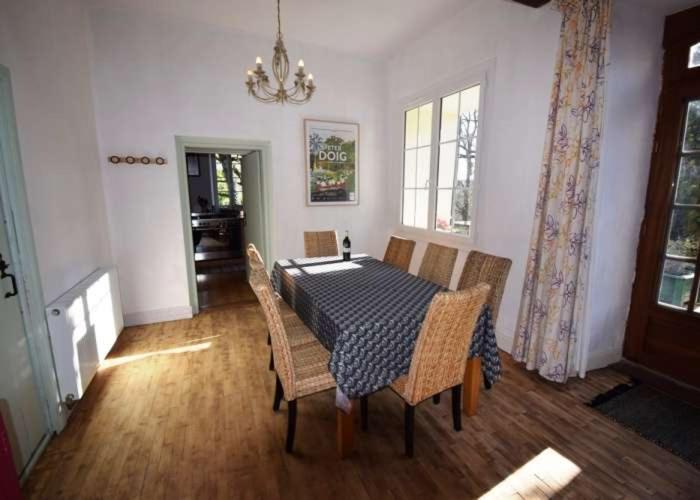 Grand gîte avec piscine Le presbytère de Savignac de Duras - Housity