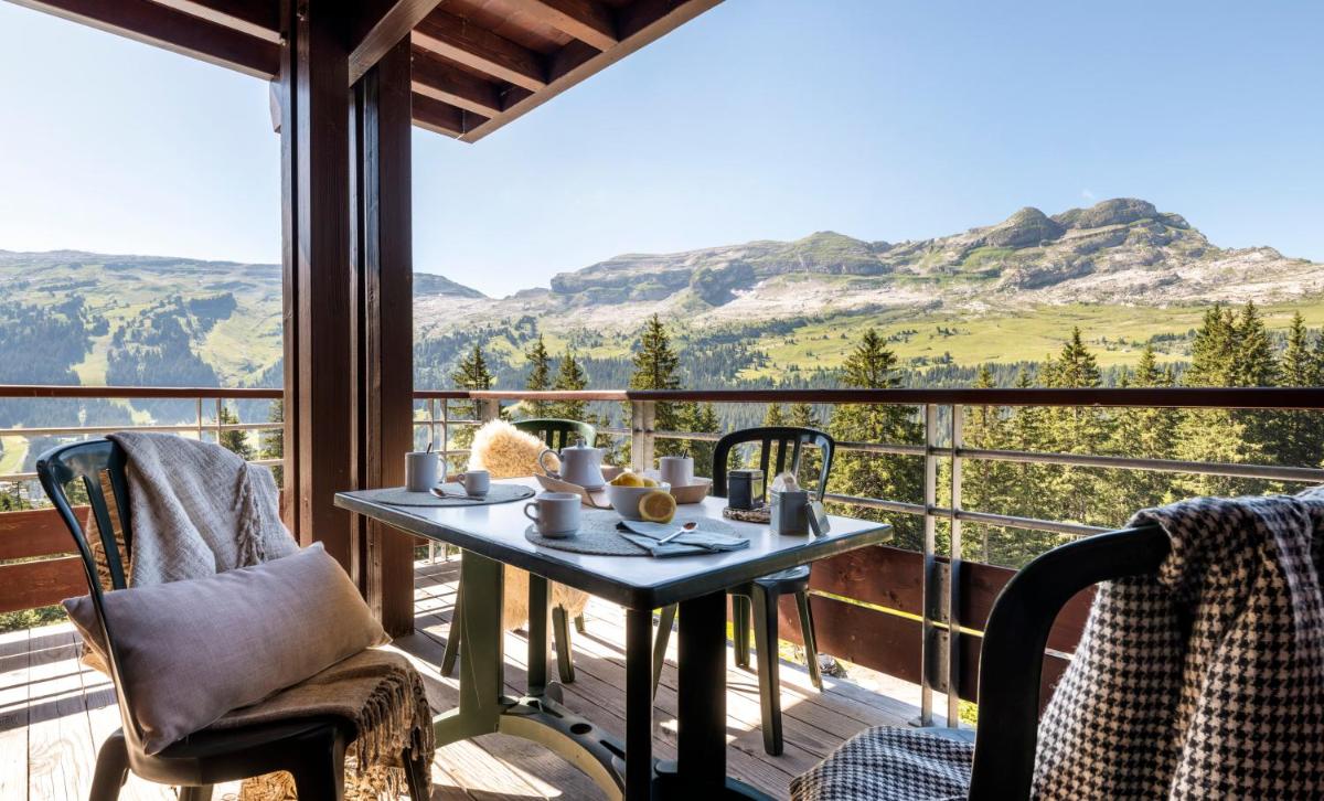 Vue générale sur la montagne ou vue sur la montagne depuis l'appart'hôtel