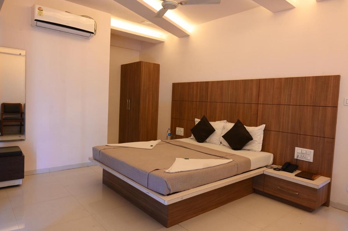 Hotel Ramkrishna Inn - Housity
