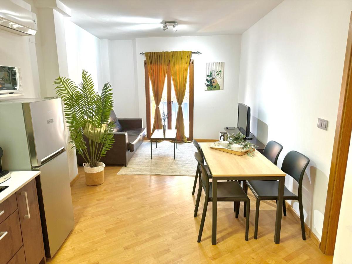 Wave Apartments - Housity