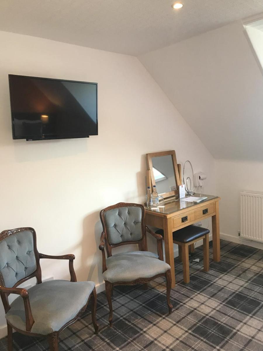 Meadhon Guest House - Housity
