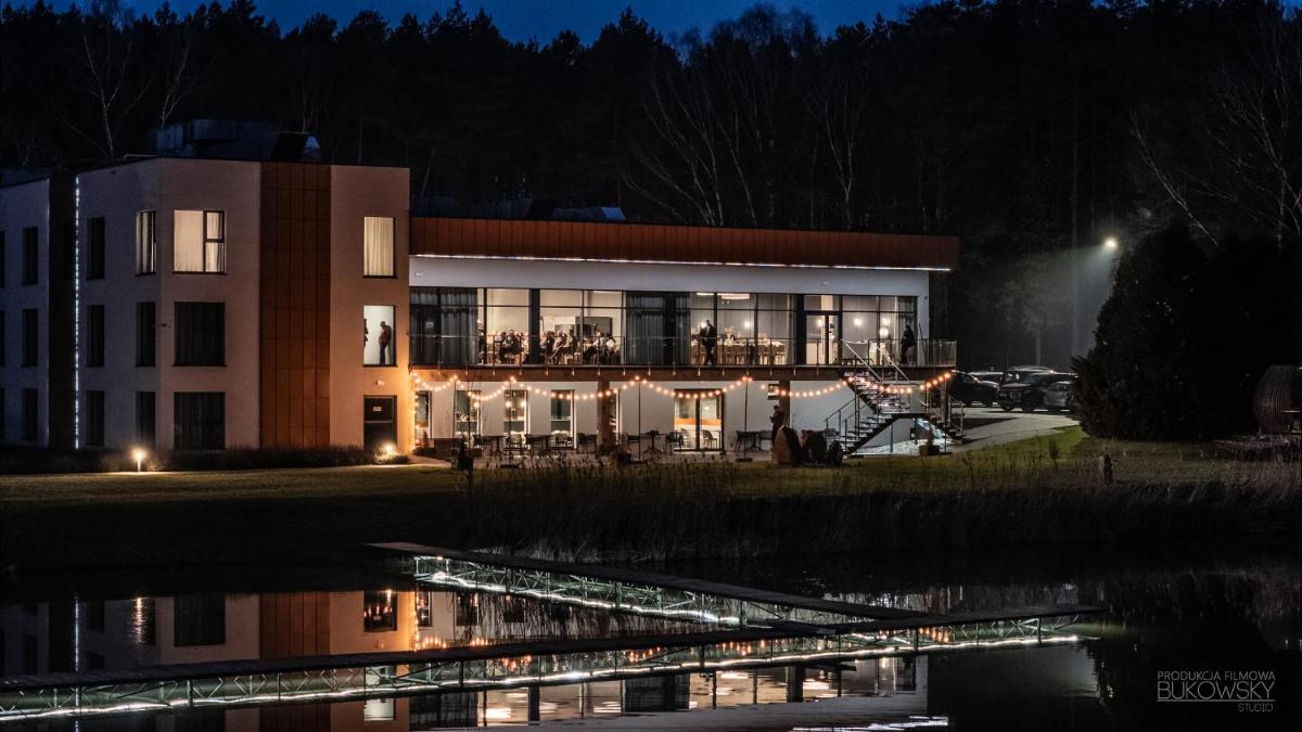Hotel Odpocznia Resort i Las - Housity
