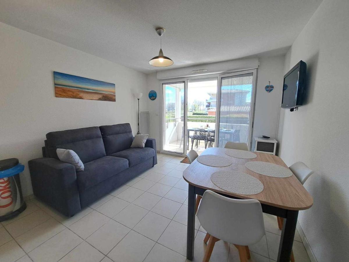 Appartement T2 front de mer avec terrasse et parking privé - FR-1-326-445 - Hizvo