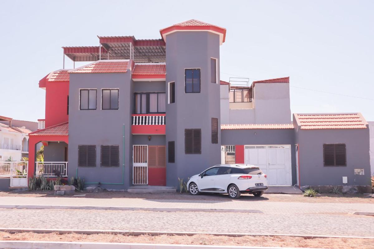 Escape House - Housity