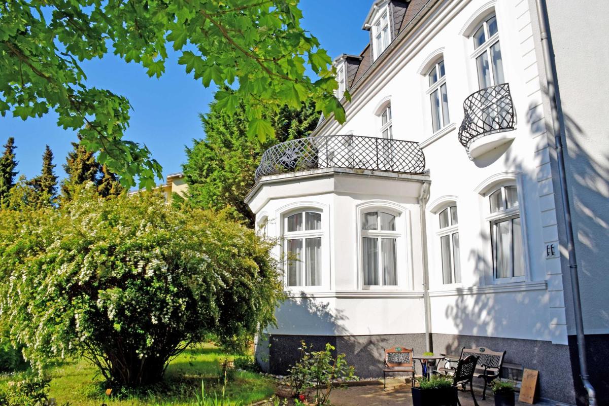 Villa im Ostseebad Baabe - Housity