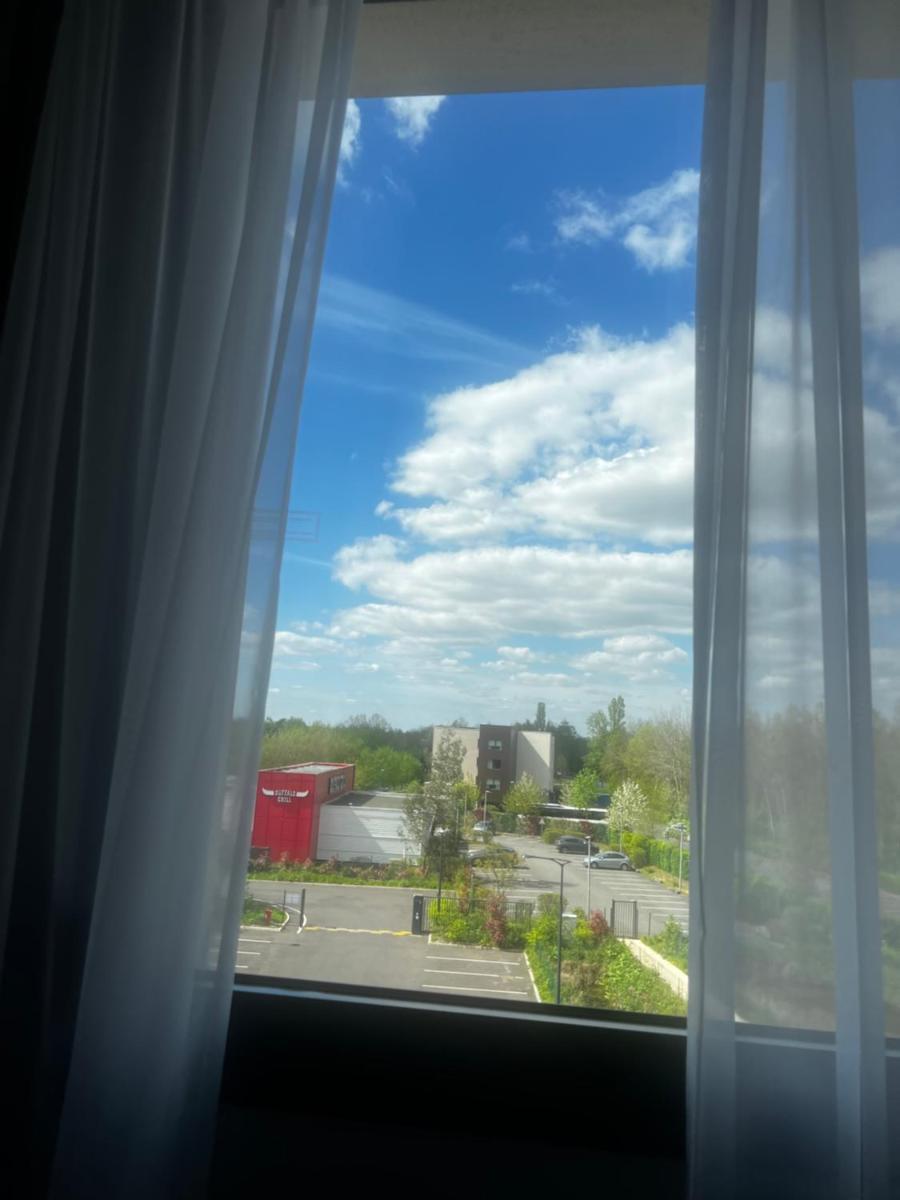 Holiday Inn Express - Marne-la-Vallée Val d'Europe, an IHG Hotel - Housity