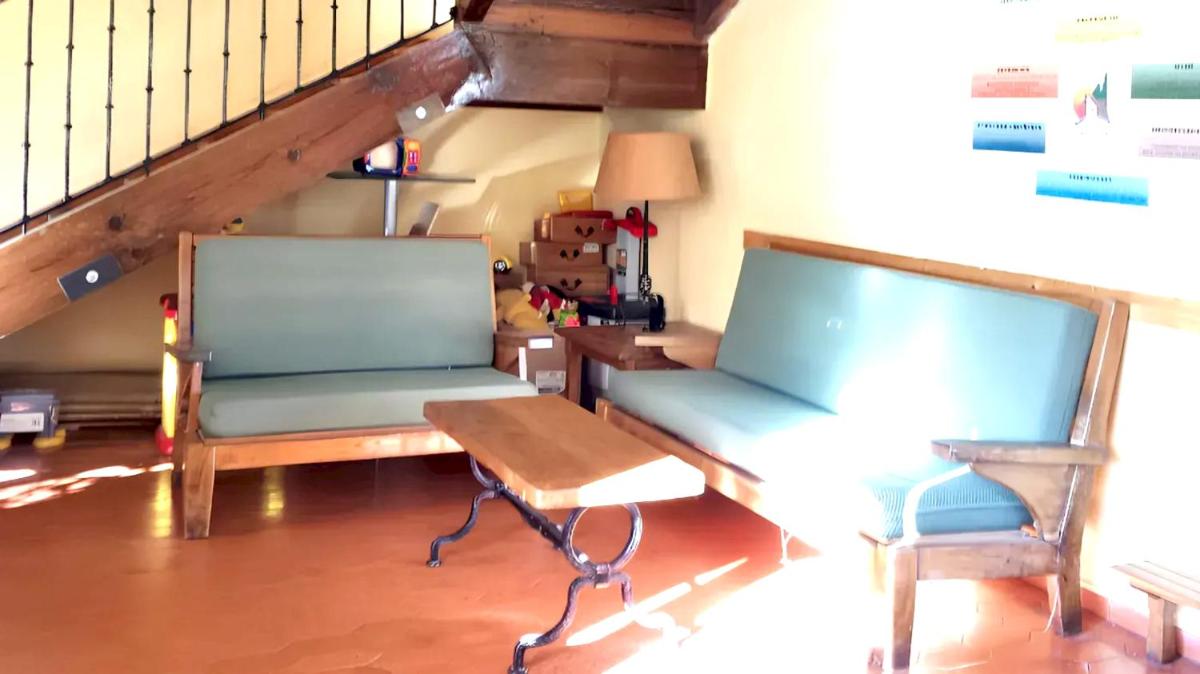 Spacious house in Navaluenga with lake view - Housity