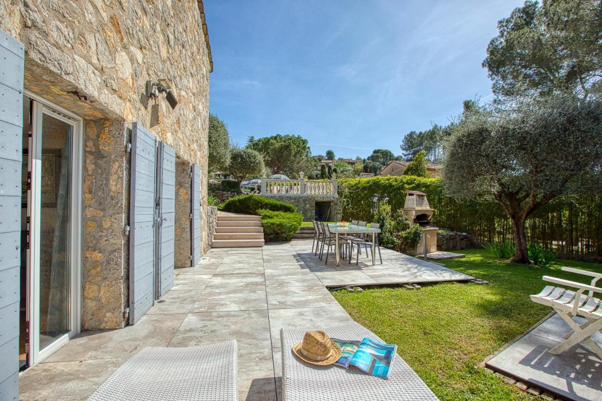 Gîte LES PINS - Housity