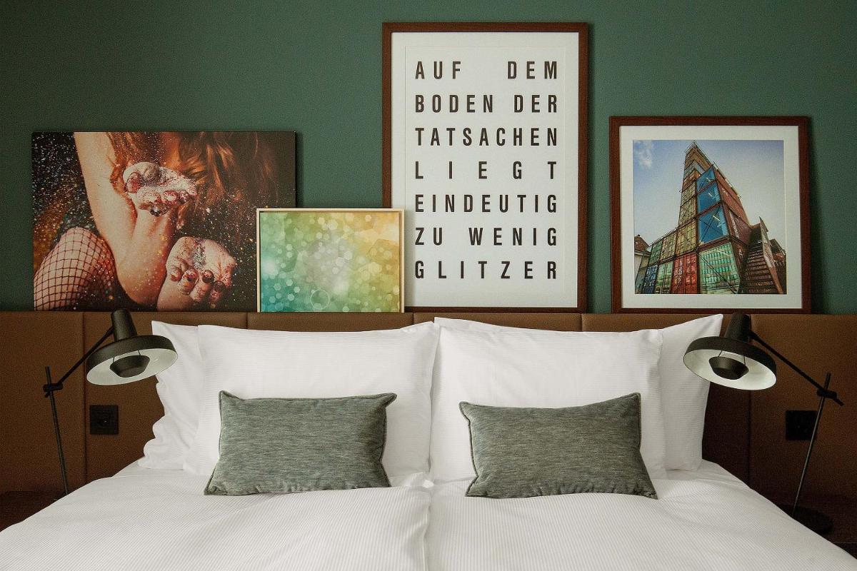 Acasa Suites - Housity