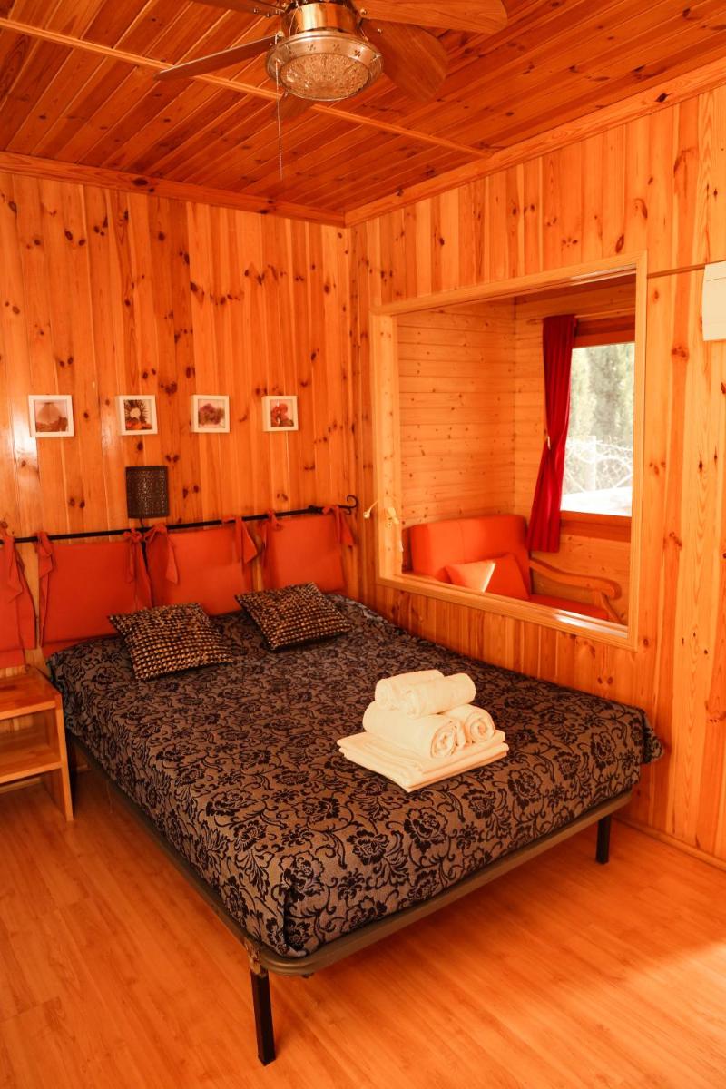 Camping Castillo de Loarre - Housity