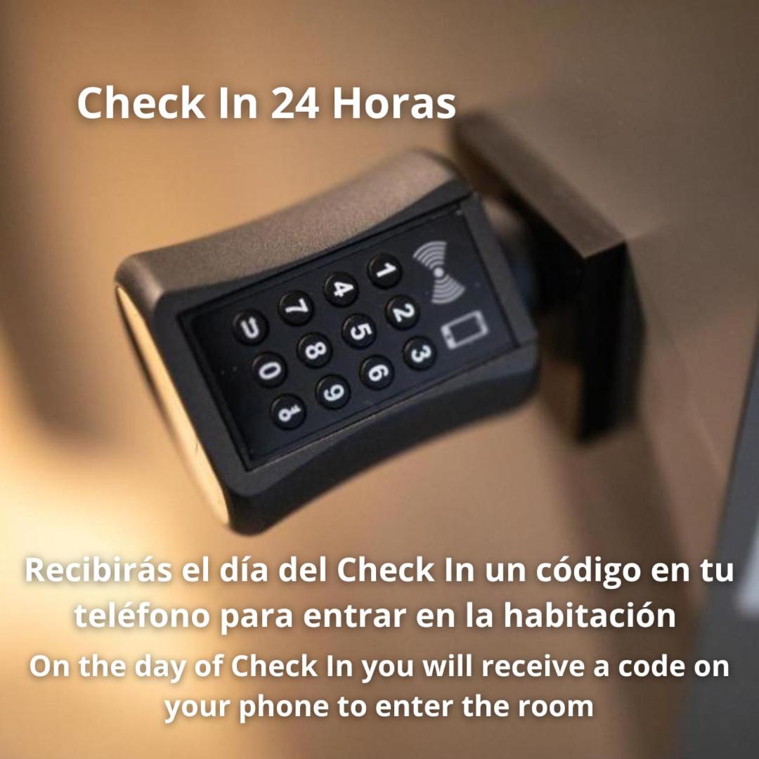 Hotel GilMar Orellana la Vieja - Housity