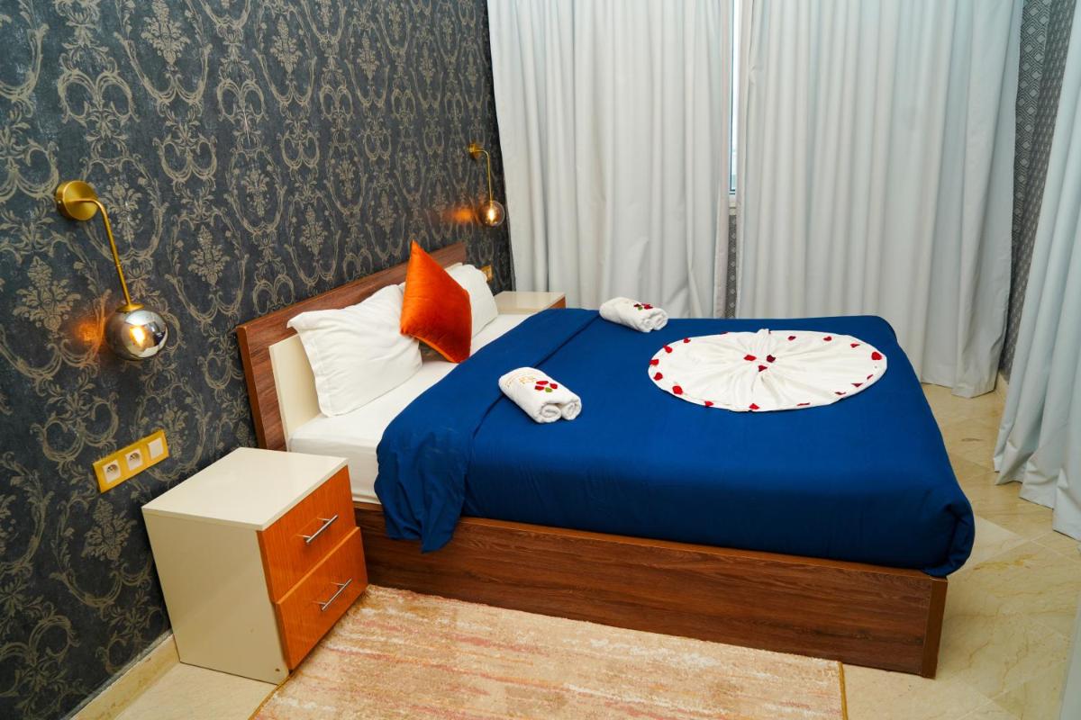 Great Holiday Apart-Hotel & Penthouse - Housity