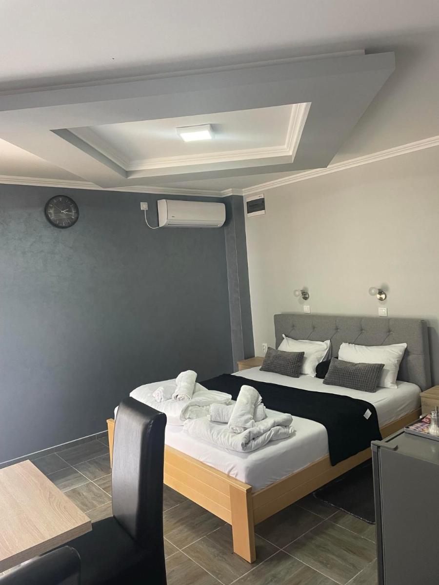 Feher Akac Guest House - Housity