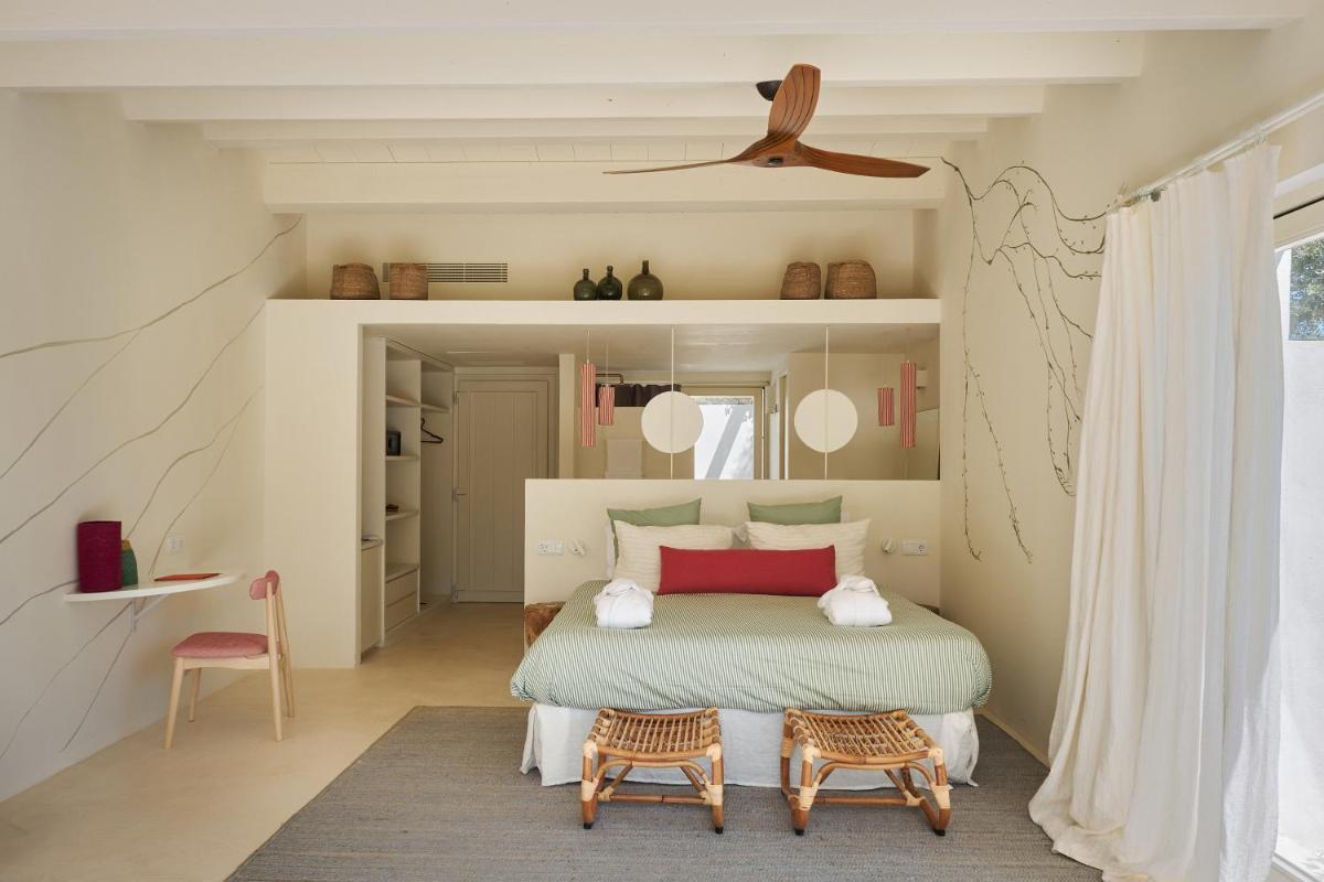 Cama o camas de una habitación en Morvedra Nou Luxury Boutique Hotel - Adults Only