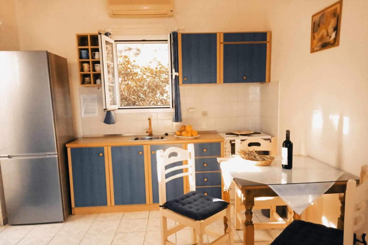 Evangelia House Sea View Apartments - Housity