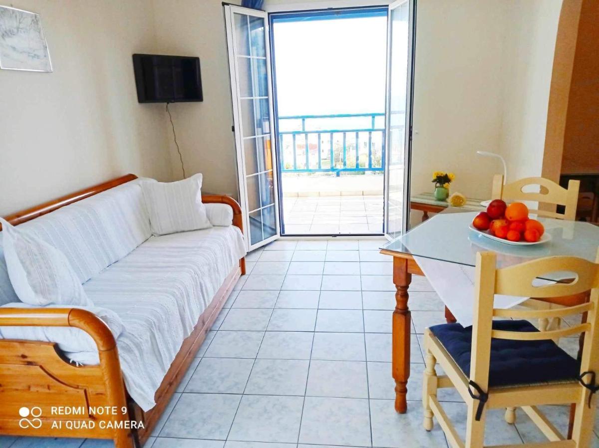 Evangelia House Sea View Apartments - Housity