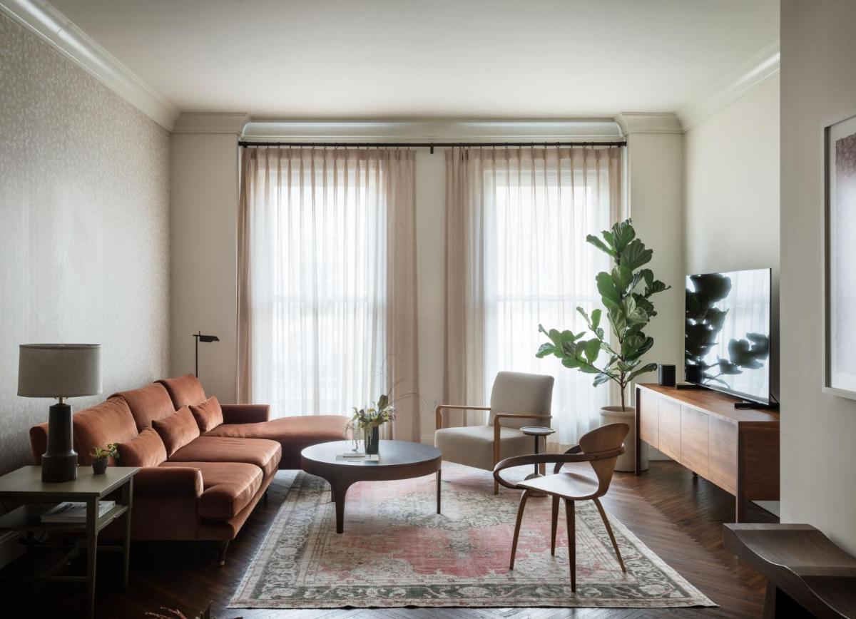 The Pinch Charleston - Housity