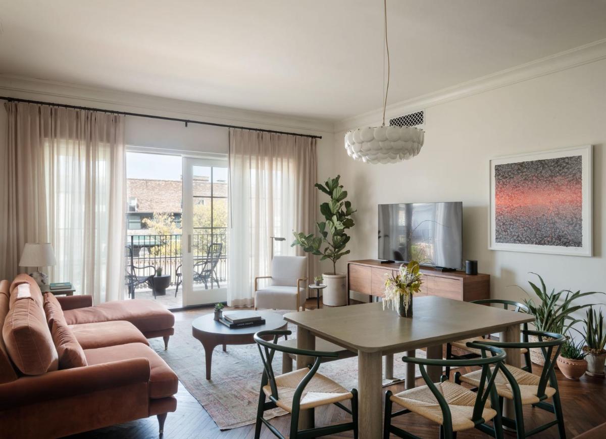 The Pinch Charleston - Housity