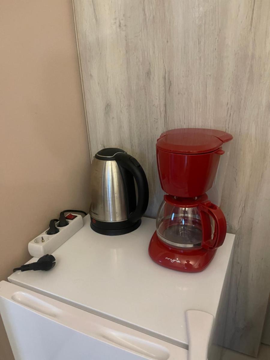 ROOM IN A PRIVATE HOUSE - 5 min from THERME and AIRPORT - Housity