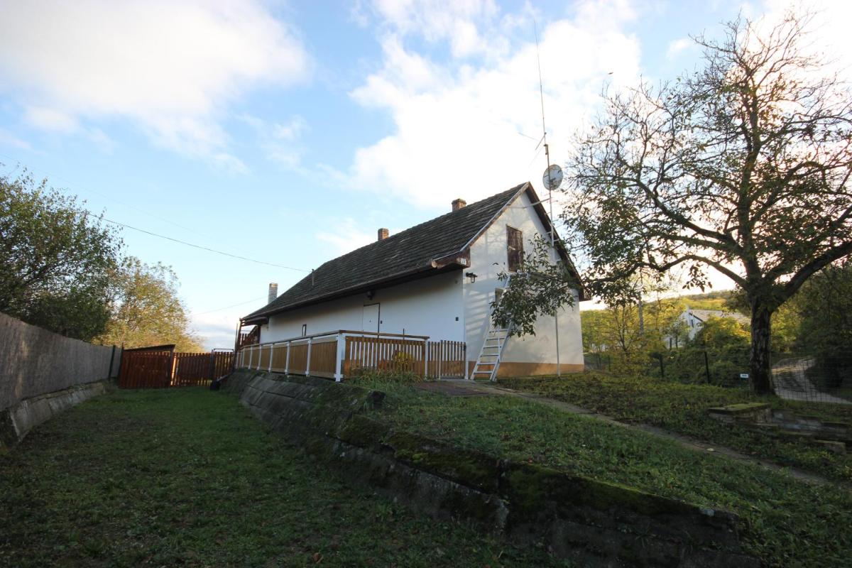 Cinege Vendégház Szekszárd - Housity